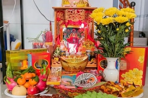 Sát ngày Vía Thần Tài, những mặt hàng này bất ngờ 'tăng nhiệt', tiểu thương mở cờ trong bụng