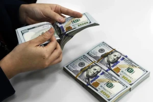 Tỷ giá USD hôm nay 26/2: USD quay đầu giảm, ngân hàng đồng loạt hạ giá