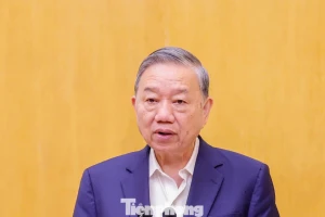 Tổng Bí thư: Không phải chỗ nào có đất là lại xây nhà, dân không còn chỗ đi lại, vui chơi