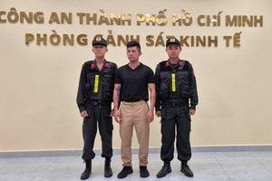 Ca sĩ Lương Bằng Quang, chồng Ngân 98 đối diện nguy cơ bị tạm hoãn xuất cảnh