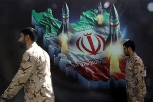 Chiến dịch quy mô lớn của Mỹ: Gần 900 cuộc không kích nhắm vào Iran chỉ trong nửa ngày