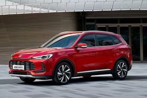 Mẫu SUV ‘chung mâm’ với Kia Sonet có bản hybrid, ‘xăng ăn như ngửi’ giá lại hấp dẫn: Thiết kế hiện đại, nội thất được đầu tư, tích hợp hệ thống tái tạo năng lượng