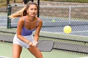 Chơi pickleball, nhiều người đối mặt 5 chấn thương mắt nghiêm trọng này mà không hay biết