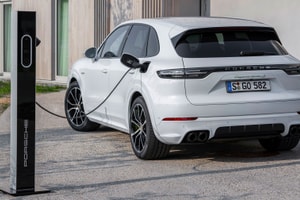 Sự thật bóc trần: Xe PHEV 'uống xăng' gấp 3 lần quảng cáo, lỗi do ai?