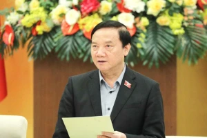 Sang tên đổi chủ, đăng ký xe máy có cần thiết phải hợp đồng công chứng không?