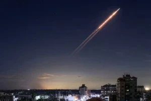 Các nước Vùng Vịnh tuyên bố đánh chặn hàng trăm tên lửa và UAV của Iran