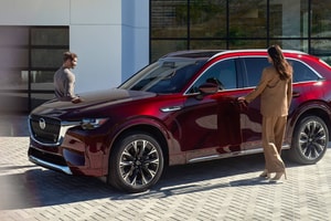 Mazda CX-90 PHEV chính thức ra mắt khách Việt: Giá 2,479 tỷ đồng, xe chủ tịch 7 chỗ, động cơ lai sạc điện siêu tiết kiệm