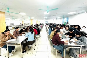 VinFast từ nay sẽ dành hẳn 1 ngày trong tuần chỉ để tuyển người, gấp rút bổ sung gần 10.000 lao động trước cuối năm