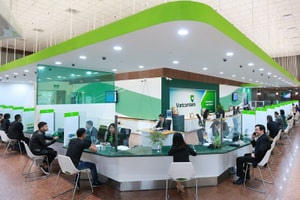 Gửi 100 triệu đồng tiết kiệm tại Vietcombank, sau 1 năm nhận về bao nhiêu?