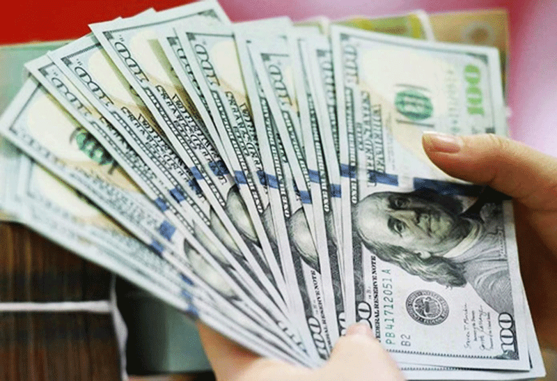 Tỷ giá USD hôm nay 4/3: USD tăng tại ngân hàng, chợ đen vọt hơn 80 đồng