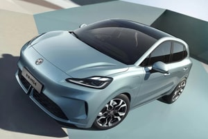 Mẫu hatchback điện cỡ B đã có 25.000 người 'chốt đơn' giá 240 triệu: Thiết kế sang - xịn, hỗ trợ lái nâng cao với 12 radar siêu âm, đi xa tới 530km/1 lần sạc, Hyundai i10 phải lo lắng