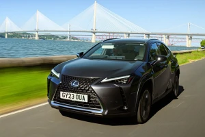 SUV điện đầu tiên của Lexus 'bay màu', doanh số 5 năm không bằng đối thủ 1 tháng