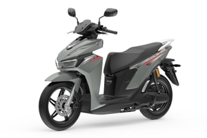 Mẫu xe của VinFast khiến dân trẻ khó ngồi yên: Thiết kế góc cạnh như xe phân khối lớn, đổi pin nhanh hơn đổ xăng, còn được miễn phí sạc