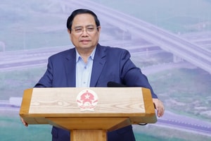 Thủ tướng: Tối ưu hóa nguồn lực và hiệu quả các dự án hạ tầng GTVT