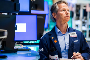 Chứng khoán Mỹ 'xanh mướt': Dow Jones tăng hơn 200 điểm khi giá dầu hạ nhiệt và dữ liệu kinh tế tích cực