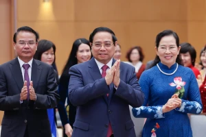 Thủ tướng: Phụ nữ Việt Nam luôn là hiện thân của những giá trị tốt đẹp nhất