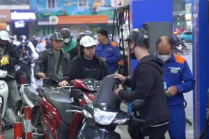 Chính phủ: Giá cơ sở xăng dầu tăng 7% là điều chỉnh, không phụ thuộc chu kỳ