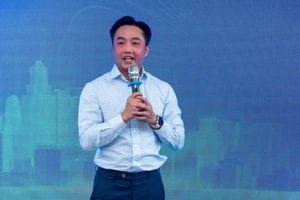 CEO Quốc Cường Gia Lai (QCG) gửi lời chúc 8/3, bất ngờ 'đại gia' được tag tên không phải vợ con