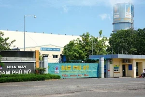 Giá dầu vượt 100 USD/thùng, cổ phiếu doanh nghiệp hóa chất quy mô hơn 17.600 tỷ đồng tăng kịch trần