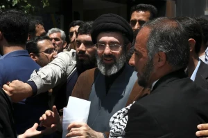 Những bí ẩn xung quanh Lãnh tụ tối cao mới của Iran