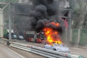 Xe điện gặp sự cố bốc cháy dữ dội, nhưng nguyên nhân lại đến từ thứ ít ai ngờ