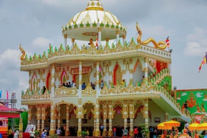 Ngôi chùa Khmer đẹp như cung điện, sở hữu 'bảo tàng tự nguyện' độc nhất Việt Nam