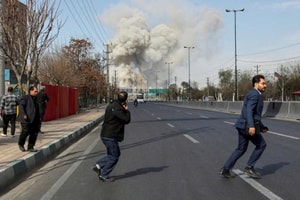 Căng thẳng Mỹ - Iran leo thang: Tổng thống Trump cảnh báo giáng 'đòn cực mạnh'
