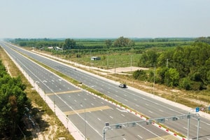Đồng Nai ra chỉ đạo nóng về tiến độ giải phóng mặt bằng 2 tuyến đường kết nối siêu sân bay Long Thành
