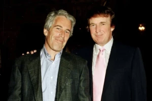 Nở rộ nội dung gắn Tổng thống Trump với tội phạm Epstein giữa chiến dịch tấn công Iran