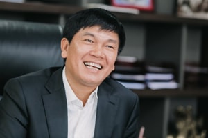 Dòng tiền lớn đổ vào 'bắt đáy', cổ phiếu Hòa Phát (HPG) vọt tăng trần, gần 40 triệu đơn vị sang tay
