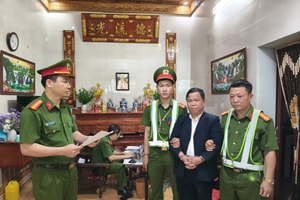 Bắt khẩn cấp ‘luật sư’ Triệu Văn Quân