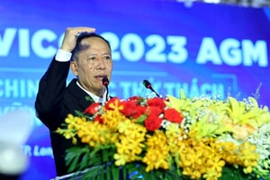 Vốn hóa Nam Việt bốc hơi hàng nghìn tỷ, con trai Tổng Giám đốc Doãn Tới muốn gom 1 triệu cổ phiếu ANV