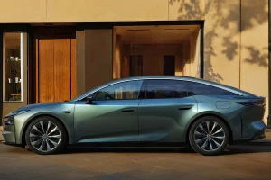Toyota tung sedan điện dài hơn 5,1 m giá từ 26.000 USD: Trang bị LiDAR, công nghệ Huawei, chạy 710km