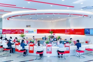 HDB được dự báo tăng 23%: Chủ tịch HDBank vào hàng 60.000 cổ phiếu