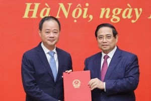 Thủ tướng trao quyết định bổ nhiệm cho ông Trần Hồng Thái
