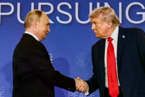 Tổng thống Mỹ Trump bác bỏ đề xuất của Tổng thống Putin về việc chuyển uranium làm giàu của Iran sang Nga