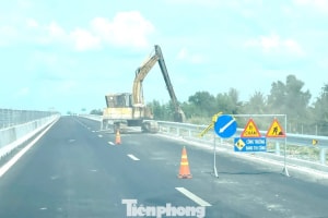 Đề xuất 'đóng cửa' cao tốc Hậu Giang - Cà Mau 1 tháng