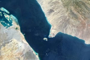 Phong trào Houthi dọa đóng cửa Eo biển Bab el-Mandeb nếu Mỹ - Israel leo thang chiến tranh với Iran