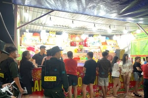 Bắt nóng 19 đối tượng ngay tại hội chợ