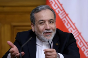 Iran khẳng định vẫn 'vững vàng' dù mất nhiều quan chức cấp cao