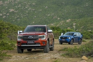Ford Everest ‘nuốt trọn’ phân khúc SUV 7 chỗ tại Việt Nam, Toyota Fortuner gặp khó, Isuzu mu-X chật vật bán từng xe
