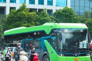 Hà Nội: Từ 1/7, 100% xe buýt trong vành đai 1 sử dụng nhiên liệu điện