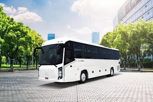 Kim Long Motor xuất ngoại lô xe buýt thuần điện 'made in Vietnam' đầu tiên sang Thái Lan, tỷ lệ nội địa hóa hơn 80%