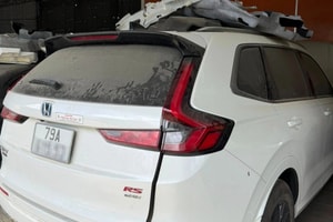Honda CR-V hybrid 2025 lăn bánh hơn 1.000km lên sàn xe cũ giá chưa tới 700 triệu, chủ xe nói thẳng tình trạng xe, ‘chốt’ là nhận luôn xe