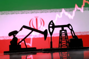 Nóng: Mỹ miễn trừng phạt dầu Iran trong 30 ngày