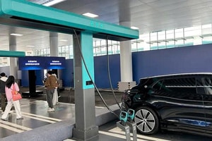 Sạc xe điện nhanh như đổ xăng: 5 phút sạc đi được hàng trăm km, hơn 5.000 đơn đặt hàng chỉ trong 36 giờ đầu mở bán