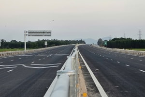 Cửa ngõ Đông Nam Bộ trước 'giờ G': Cao tốc sắp khai thác, TP.HCM đi Vũng Tàu chỉ còn hơn 1 giờ?