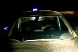 Xử lý tài xế dừng xe tại làn khẩn cấp trên cao tốc để... ngủ