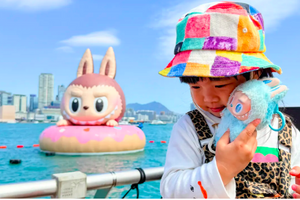 Từ tiết kiệm sang hưởng thụ: Đất nước tỷ dân đổi cách tiêu tiền