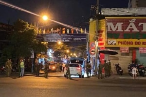 Đêm khuya cháy quán cơm chay, hai mẹ con tử vong